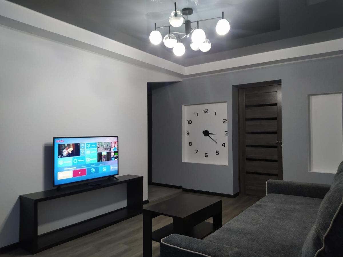 2Rooms Apartment - 181 Gogol Street Zaporizhia Exterior photo