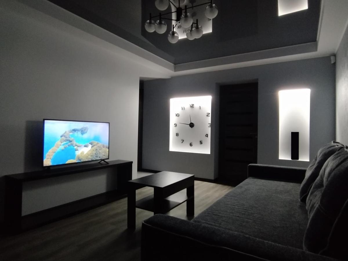 2Rooms Apartment - 181 Gogol Street Zaporizhia Exterior photo
